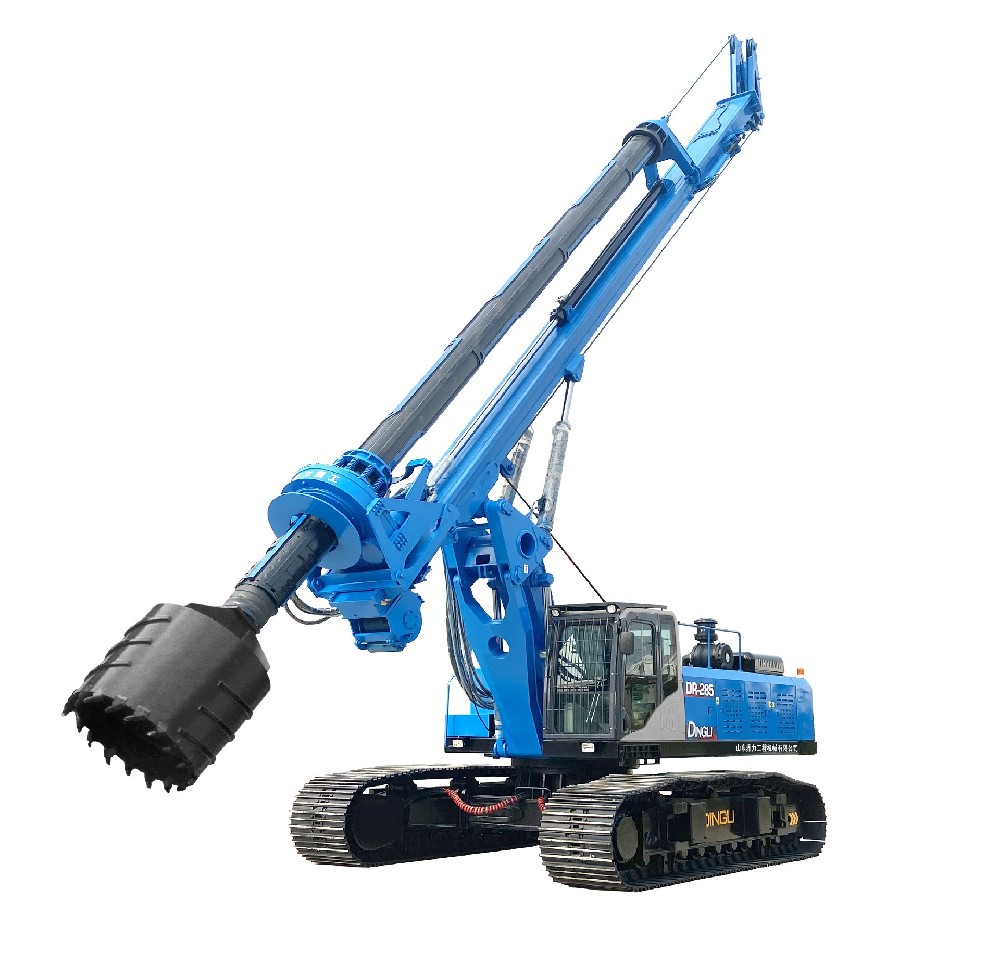 A new generation of DR-220, DR-285 rotary drilling rig shock debut